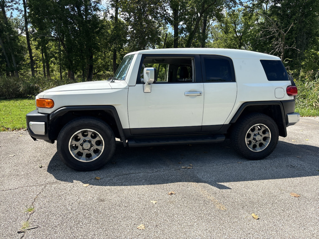 toyota fj cruiser 2013 JTEBU4BF2DK156472 image toyota fj cruiser 2013 JTEBU4BF2DK156472 image
